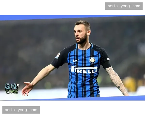 消息：雷恩中场圣马里亚与球队续约至2028年，违约金条款提高。