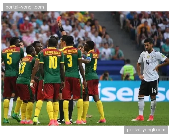 评论：争议判罚频现，意甲裁判委员会主席承认VAR使用需改进