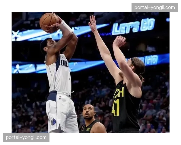 通讯：回顾独行侠对阵太阳系列赛，欧文底线突破分球成关键进攻发起点